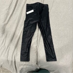 KORAL Lustrous Black High-Waisted Leggings NWT size medium